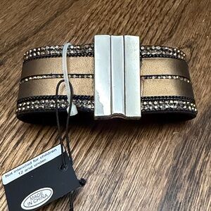 Elegant Brown and Black Bracelet